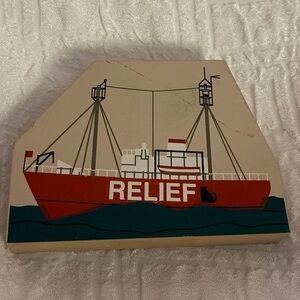 Cat's Meow RELIEF RESCUE SHIP Wood Shelf Sitter 1994